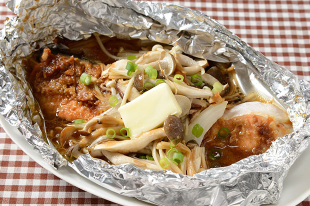 鮭の味噌バターホイル焼き