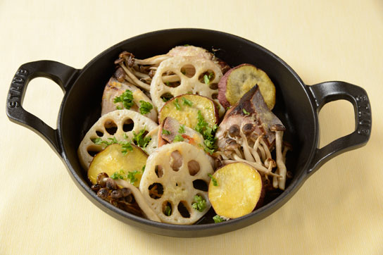 ぶりと秋野菜のガリバタ鉄板焼き